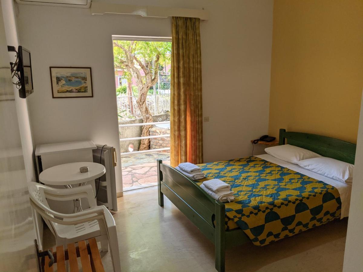 Hotel Omirico Gouvia Rum bild